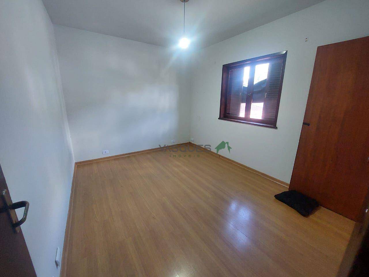 Casa à venda com 4 quartos, 195m² - Foto 24