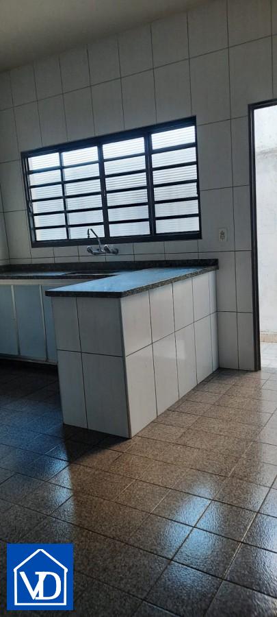 Casa à venda com 2 quartos, 93m² - Foto 7