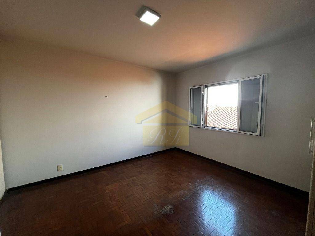 Sobrado à venda e aluguel com 3 quartos, 220m² - Foto 14