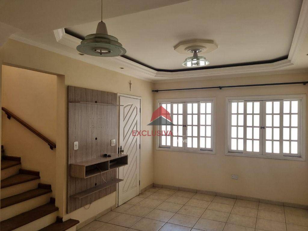Casa à venda com 2 quartos, 80m² - Foto 3