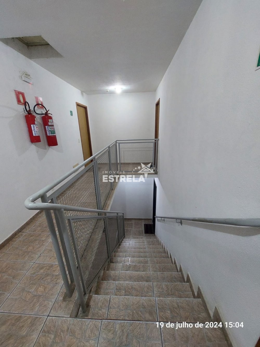 Apartamento à venda com 2 quartos, 47m² - Foto 2