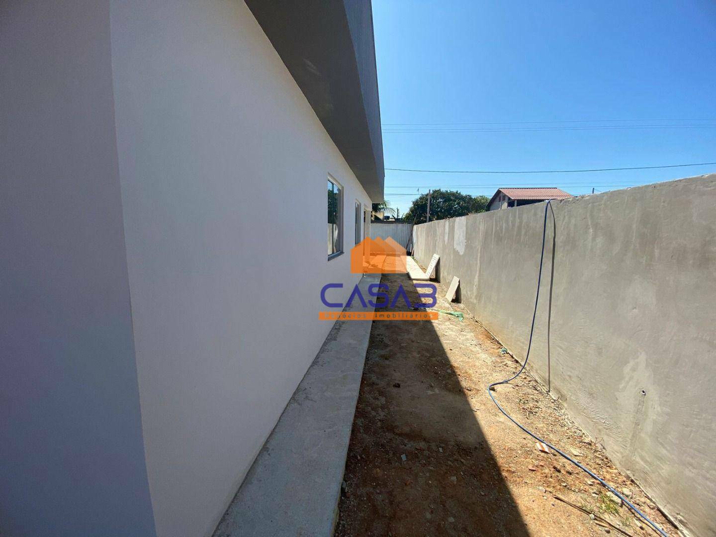 Casa à venda com 3 quartos, 98m² - Foto 13