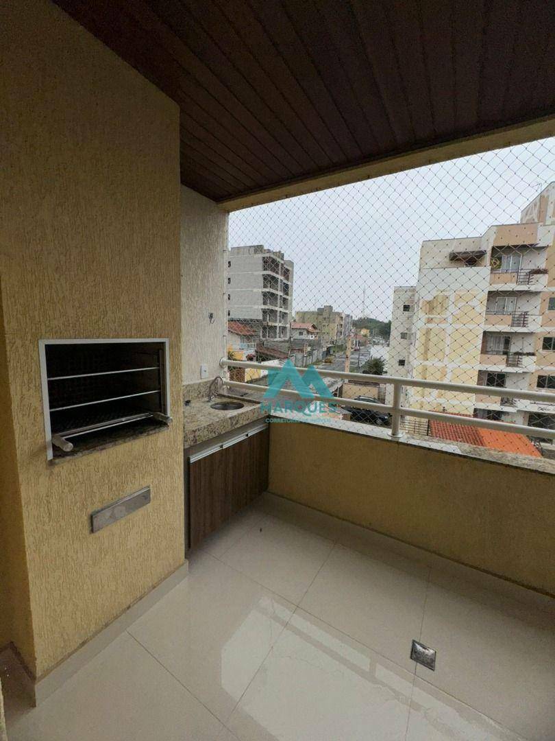 Apartamento à venda com 2 quartos, 68m² - Foto 1