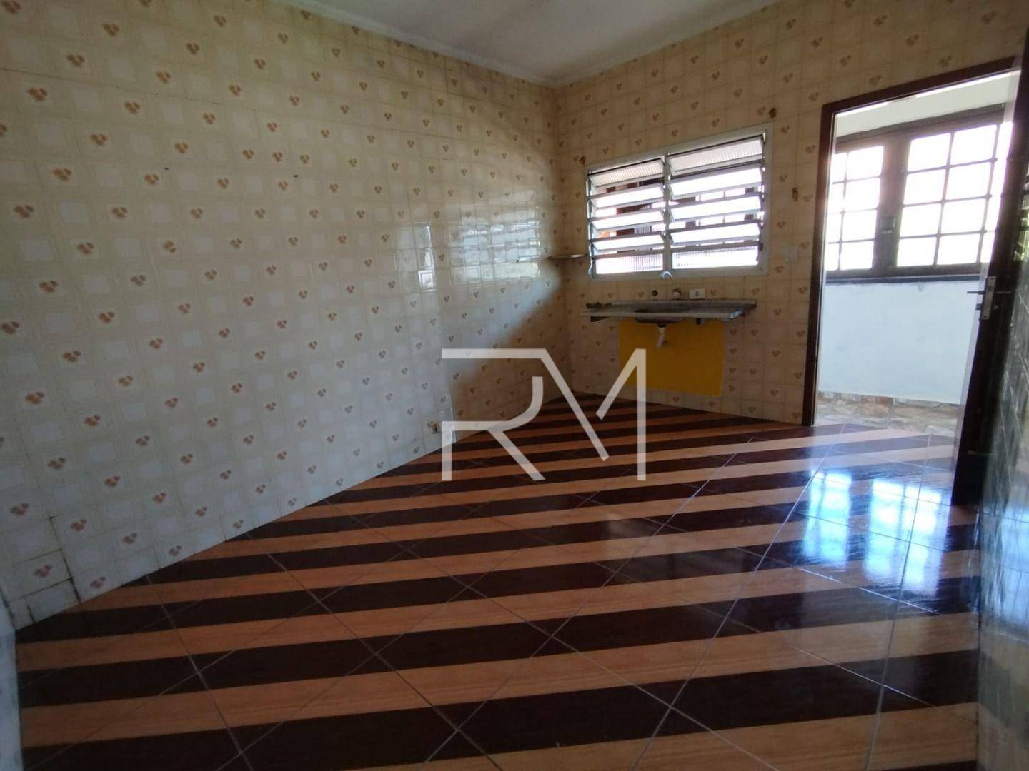 Casa à venda e aluguel com 2 quartos, 120m² - Foto 11