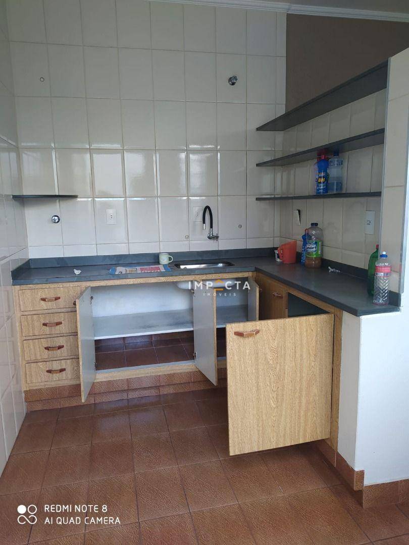 Casa à venda com 3 quartos, 102m² - Foto 13