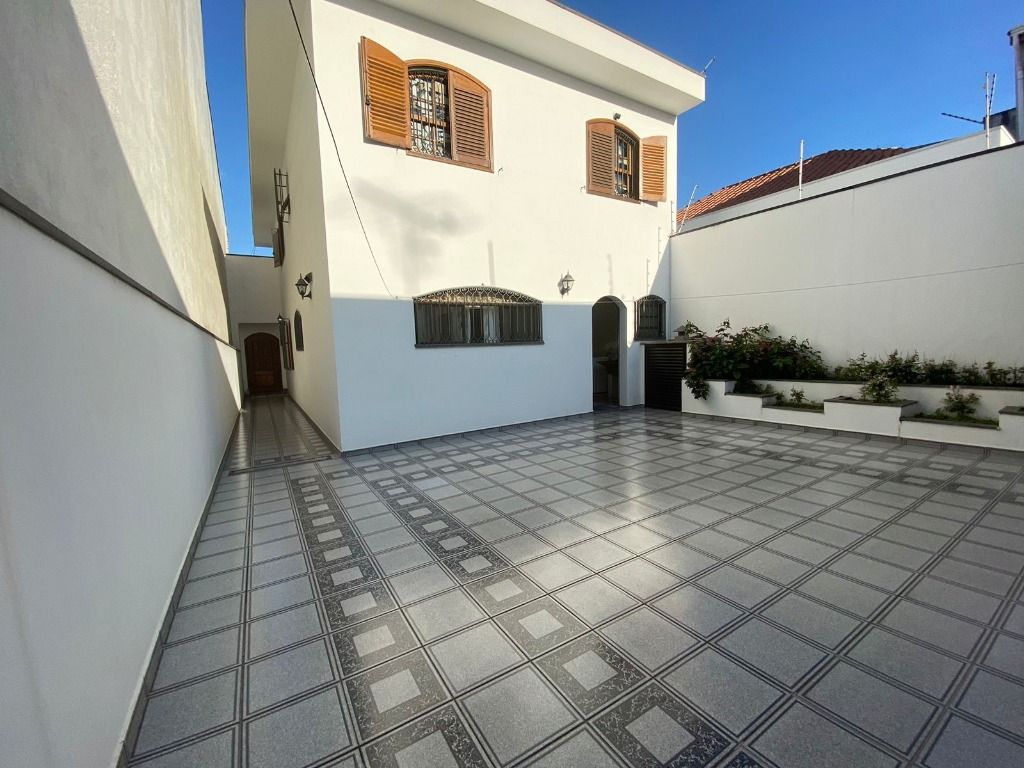 Casa à venda com 4 quartos, 260m² - Foto 20