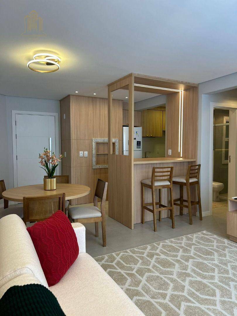 Apartamento à venda com 2 quartos, 66m² - Foto 4