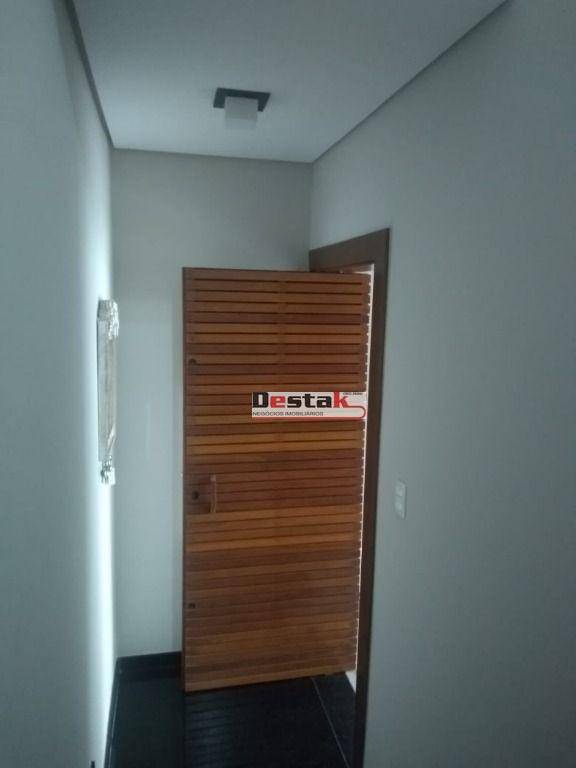 Sobrado à venda com 3 quartos, 318m² - Foto 40