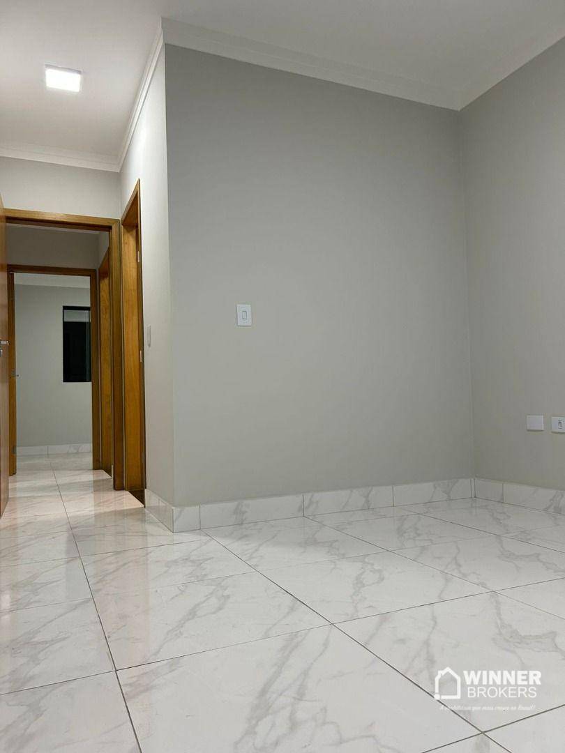 Casa à venda com 3 quartos, 78m² - Foto 14