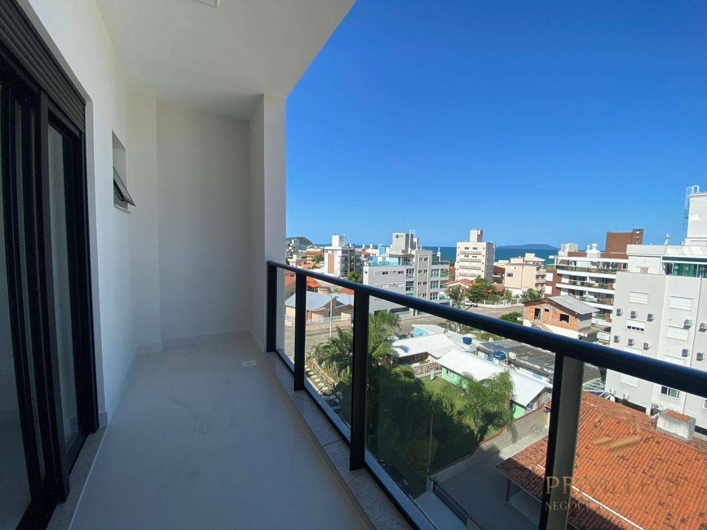 Cobertura à venda com 3 quartos, 222m² - Foto 1