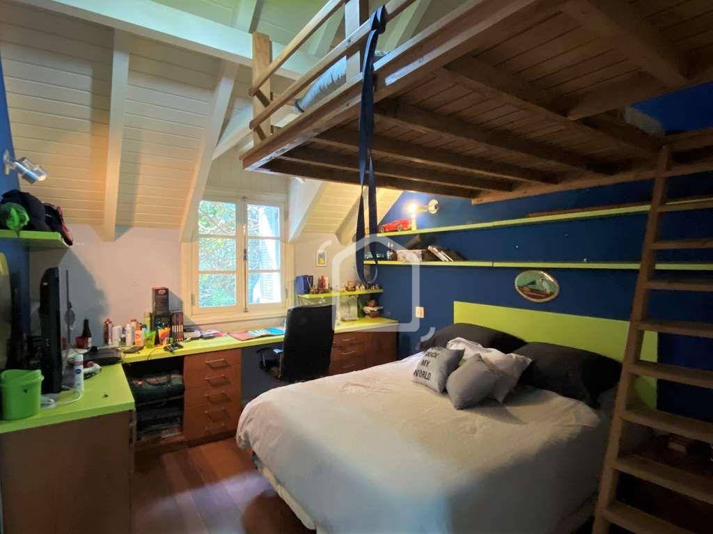 Casa de Condomínio à venda com 4 quartos, 562m² - Foto 25