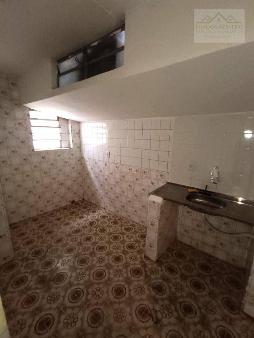 Casa para alugar com 1 quarto, 25m² - Foto 6