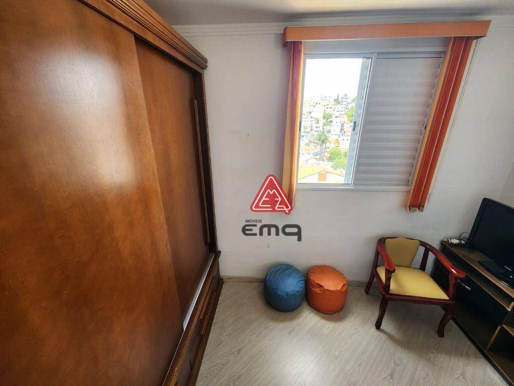 Apartamento à venda com 3 quartos, 60m² - Foto 3