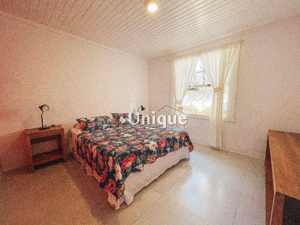 Casa à venda com 6 quartos, 400m² - Foto 14