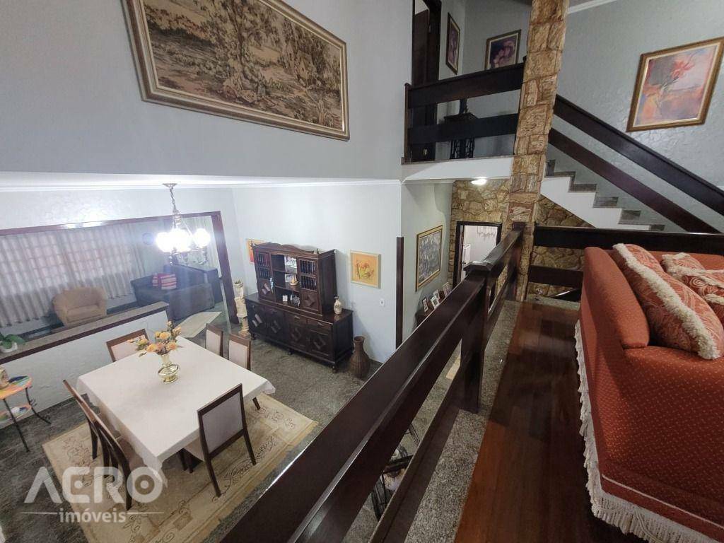 Casa à venda com 4 quartos, 363m² - Foto 34