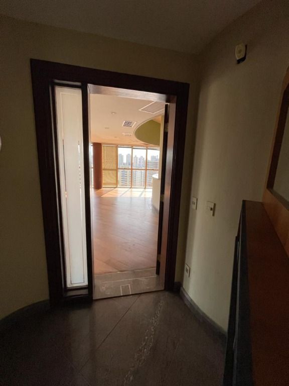 Apartamento à venda com 4 quartos, 340m² - Foto 4