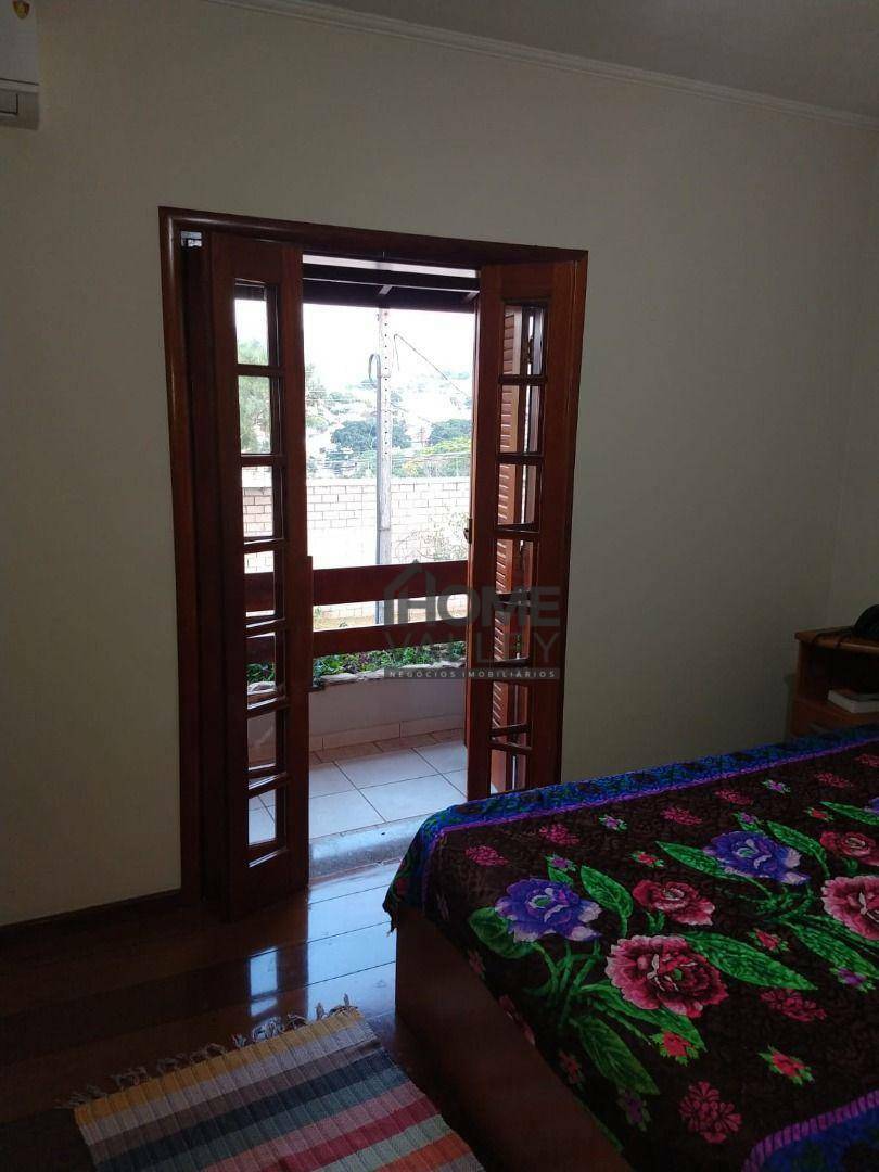 Casa de Condomínio à venda com 3 quartos, 189m² - Foto 19