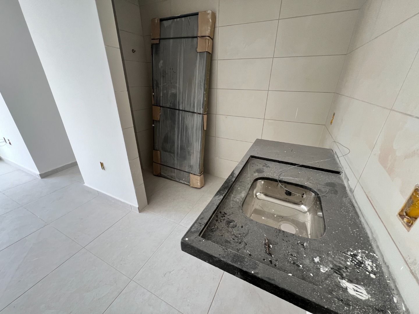 Apartamento à venda com 3 quartos, 59m² - Foto 2