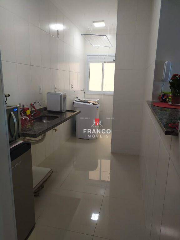 Apartamento à venda com 2 quartos, 57m² - Foto 14