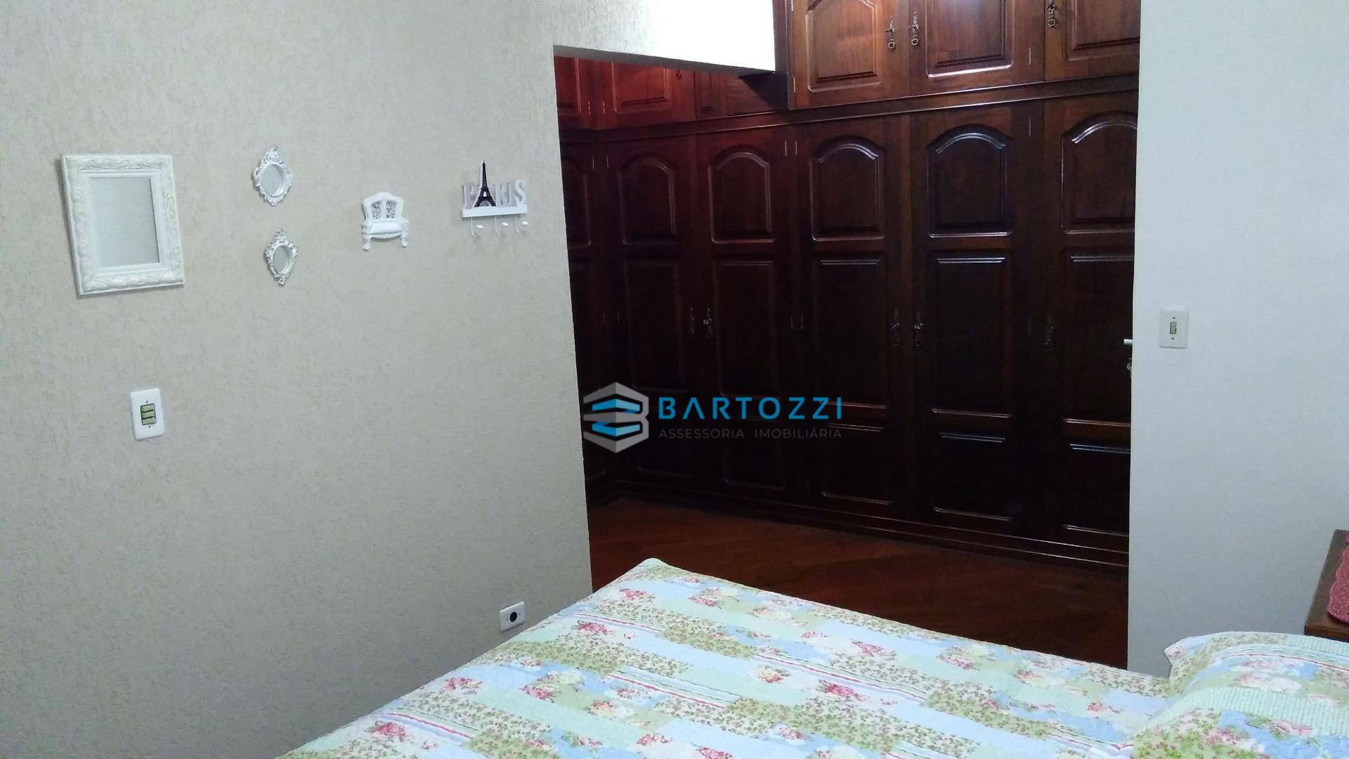 Apartamento à venda com 3 quartos, 142m² - Foto 10