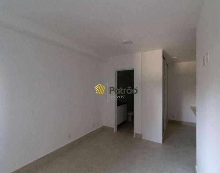 Apartamento para alugar com 1 quarto, 63m² - Foto 8