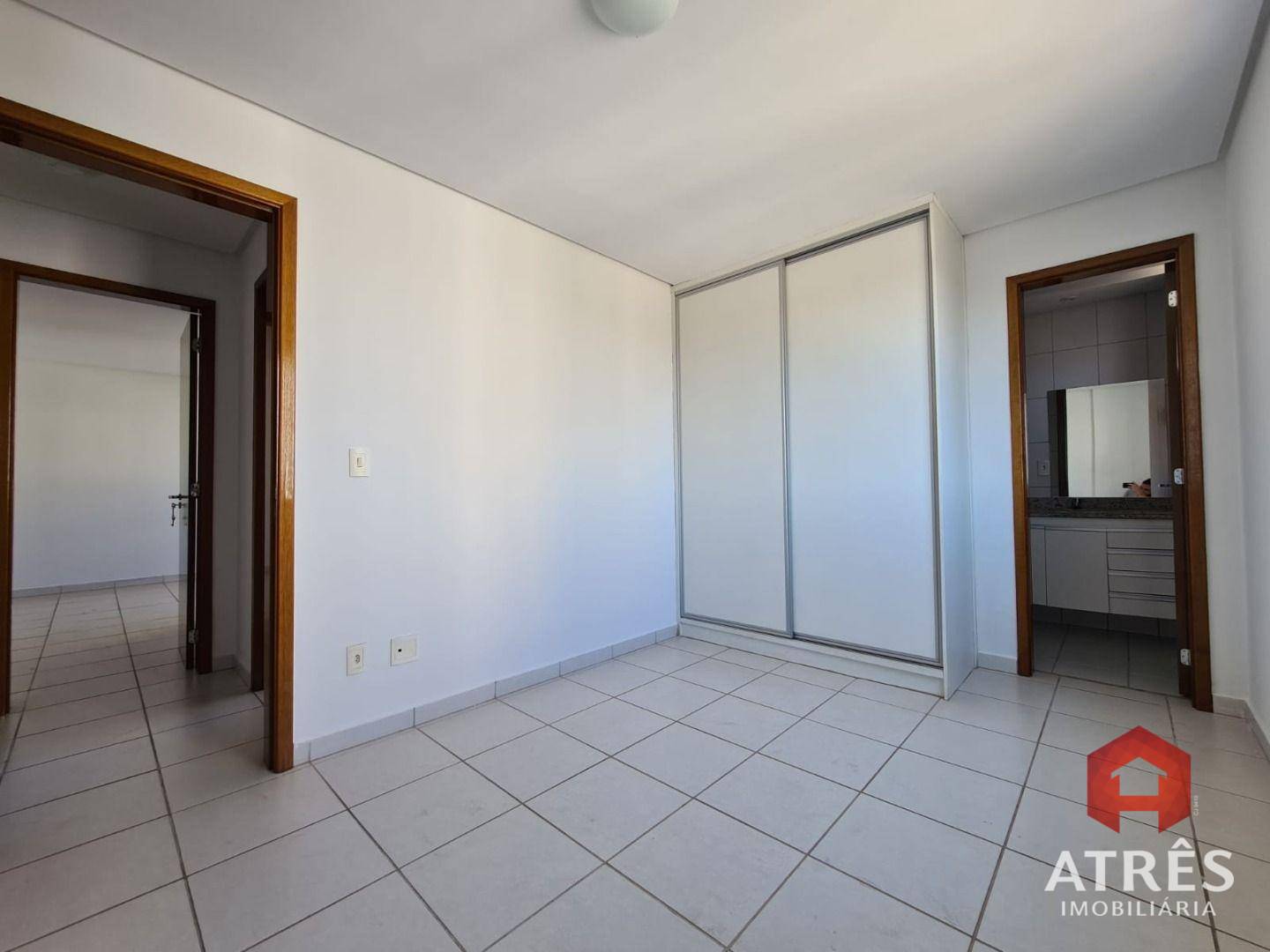 Apartamento para alugar com 2 quartos, 72m² - Foto 3