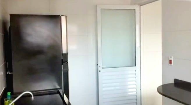 Apartamento à venda com 2 quartos, 80m² - Foto 25