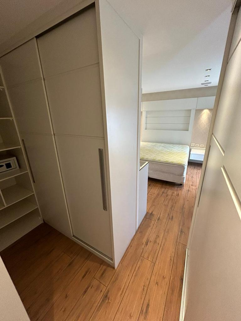 Apartamento à venda com 4 quartos, 198m² - Foto 16