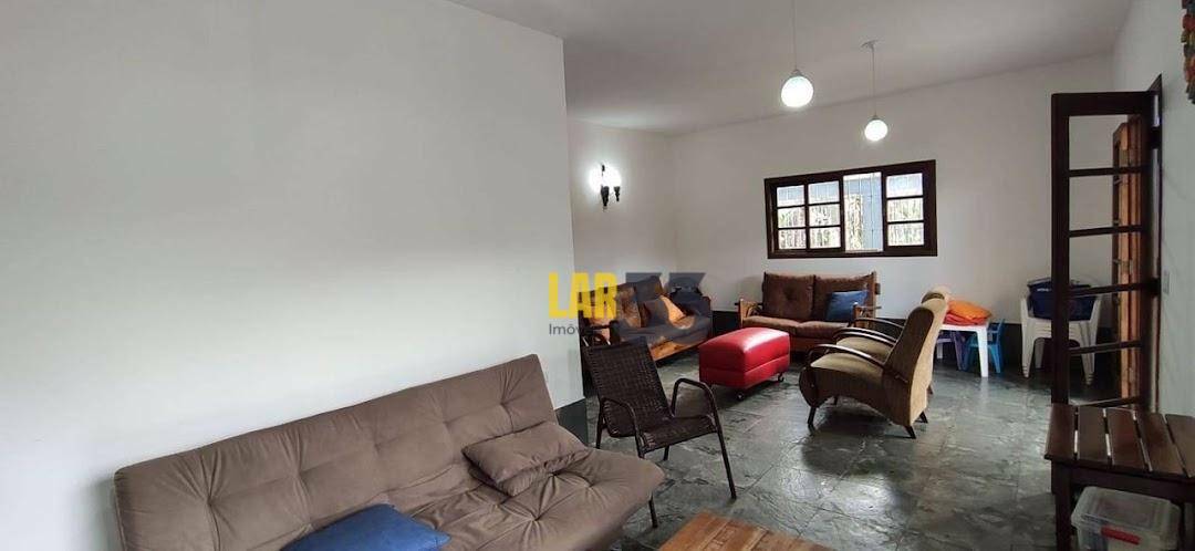 Casa à venda com 3 quartos, 268M2 - Foto 2