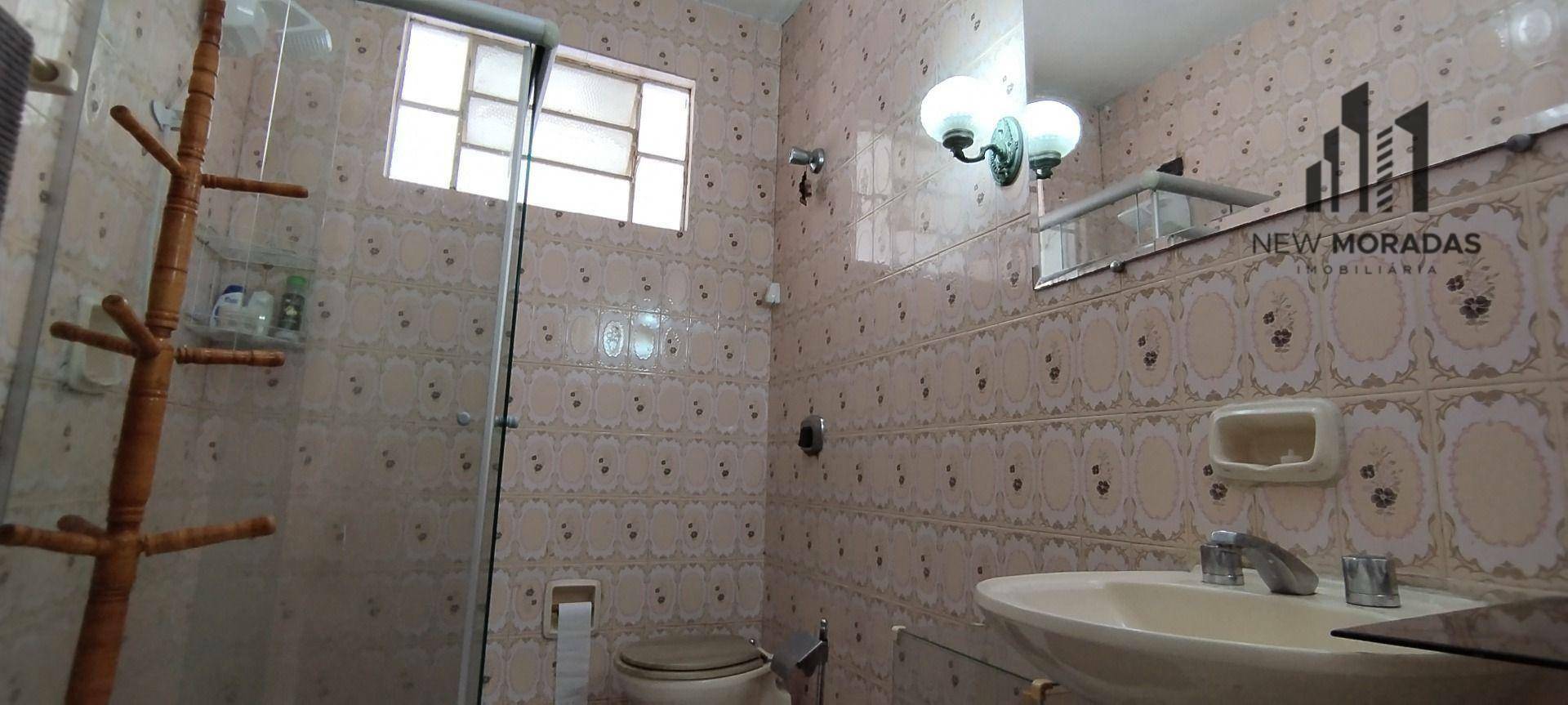 Casa à venda com 4 quartos, 200m² - Foto 12