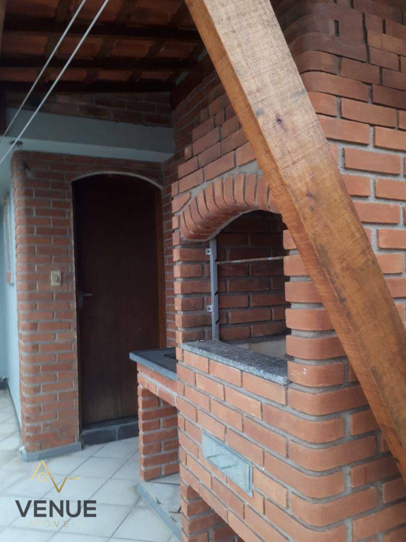 Sobrado à venda com 2 quartos, 200m² - Foto 13