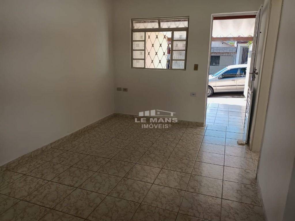 Casa à venda com 2 quartos, 59m² - Foto 1