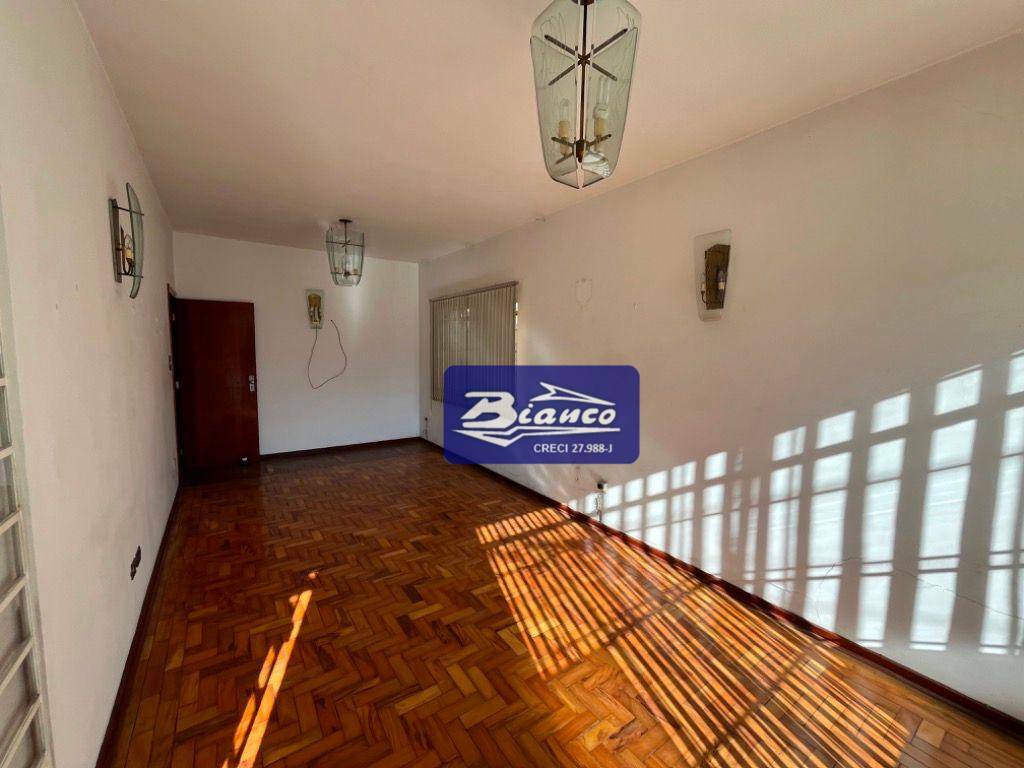 Casa à venda com 3 quartos, 181m² - Foto 7