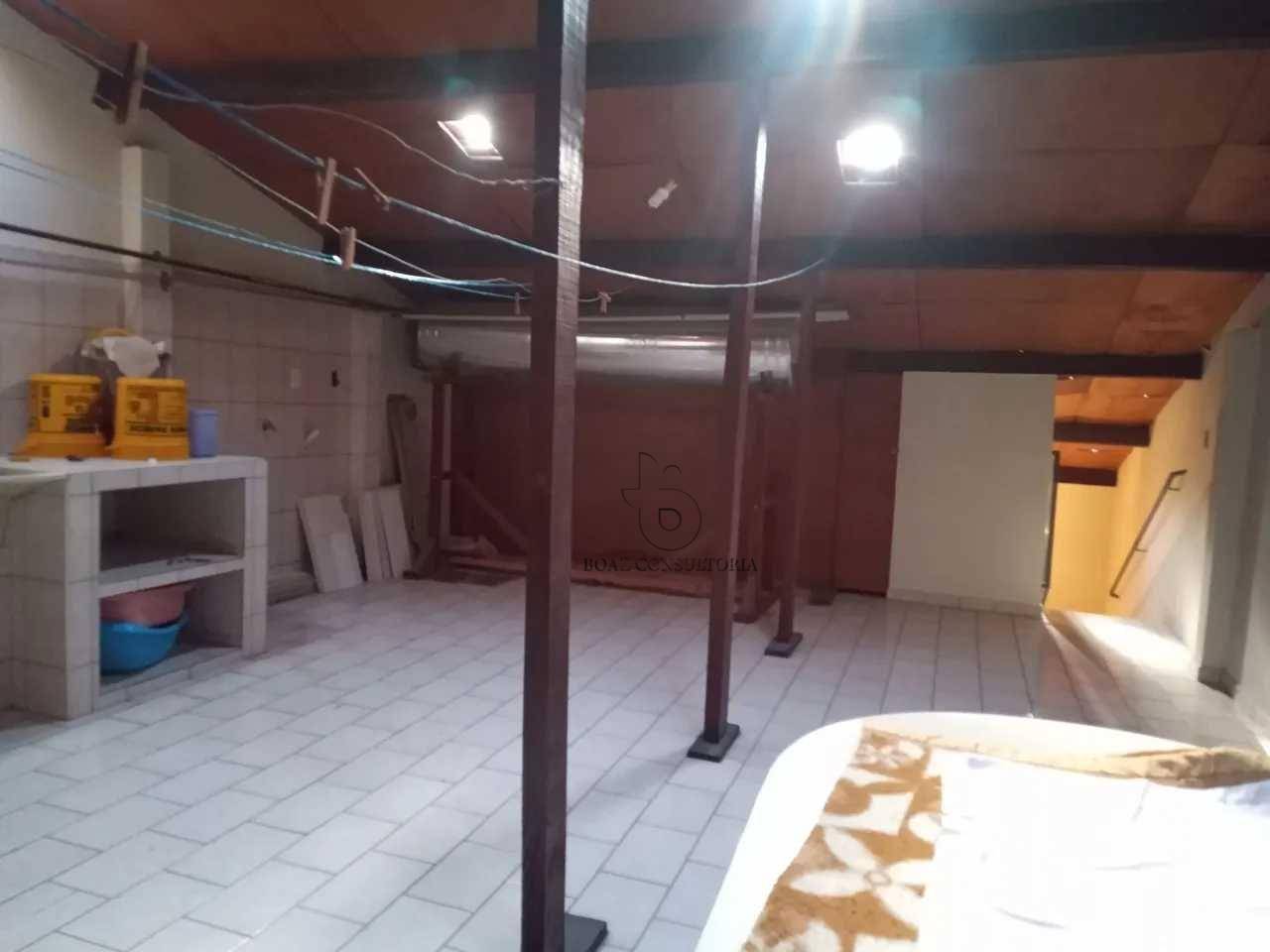 Casa à venda com 3 quartos, 164m² - Foto 7