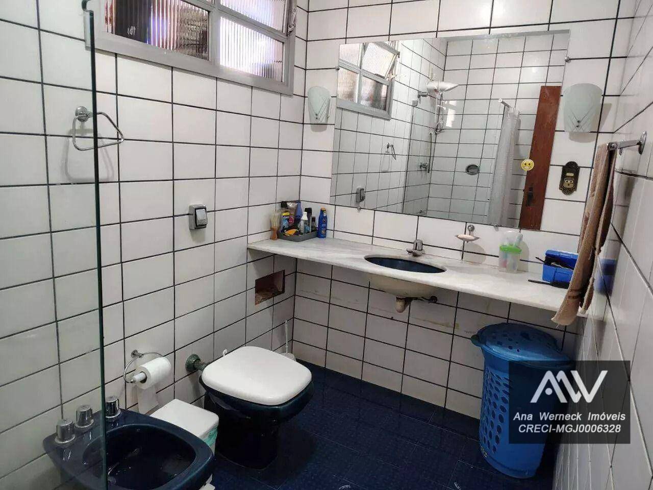 Apartamento à venda com 3 quartos, 200m² - Foto 9