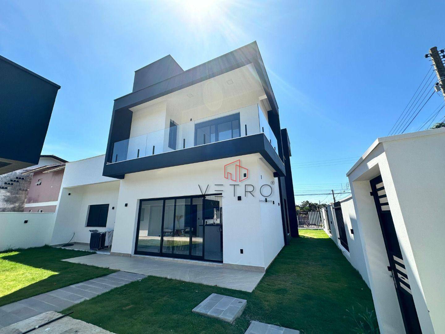 Casa à venda com 2 quartos, 245m² - Foto 2