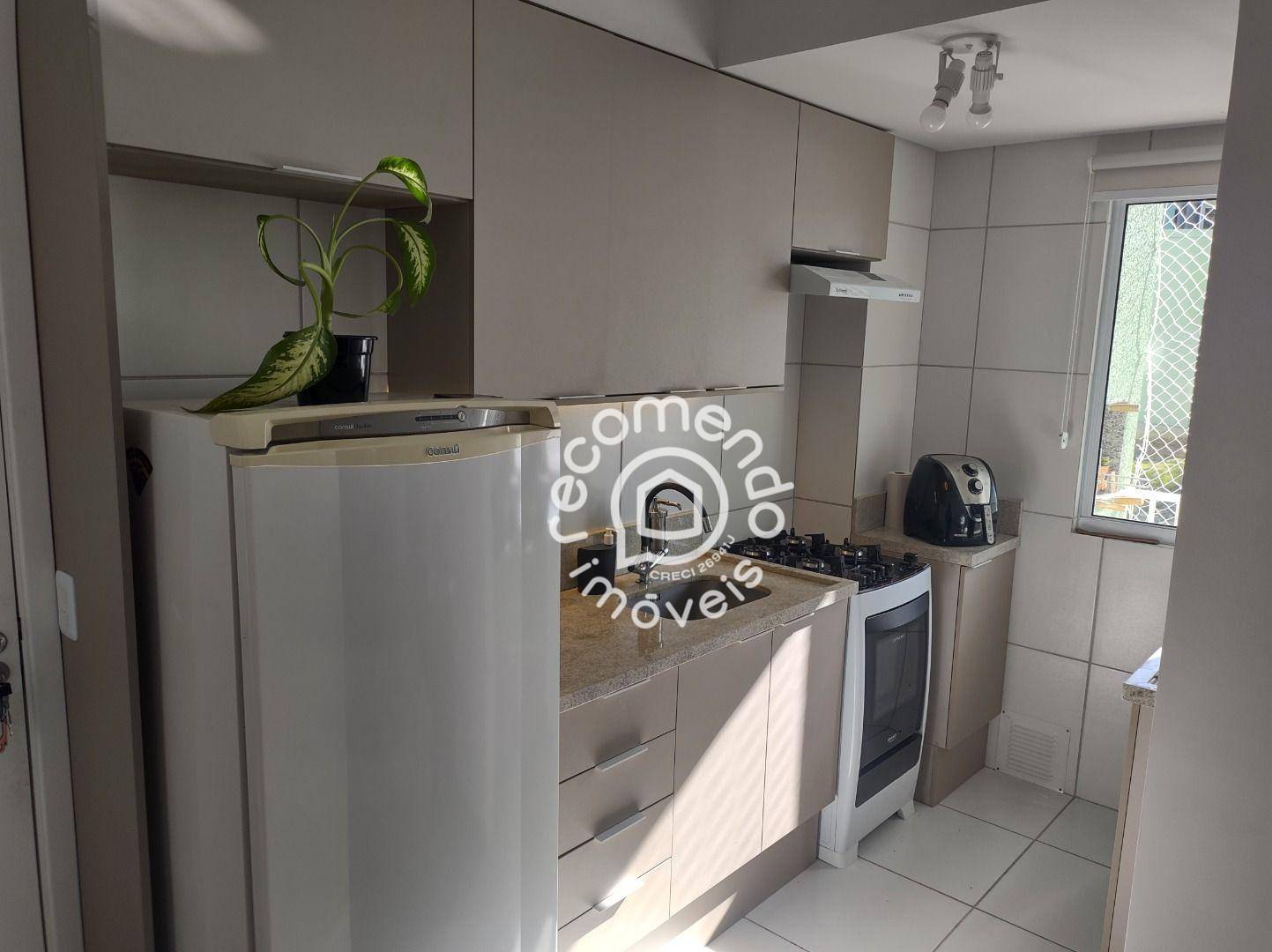 Apartamento à venda com 2 quartos, 68m² - Foto 4