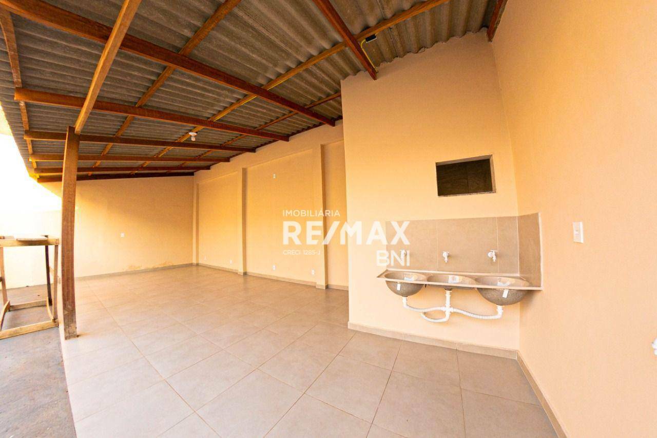 Casa à venda com 3 quartos, 181m² - Foto 16