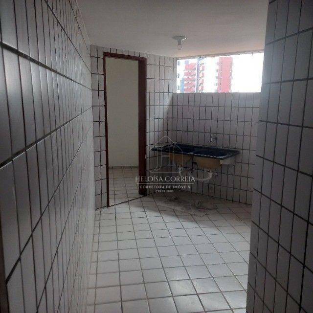 Apartamento para alugar com 3 quartos, 228m² - Foto 12