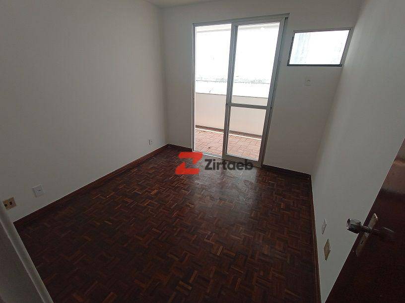 Apartamento para alugar com 2 quartos, 84m² - Foto 2