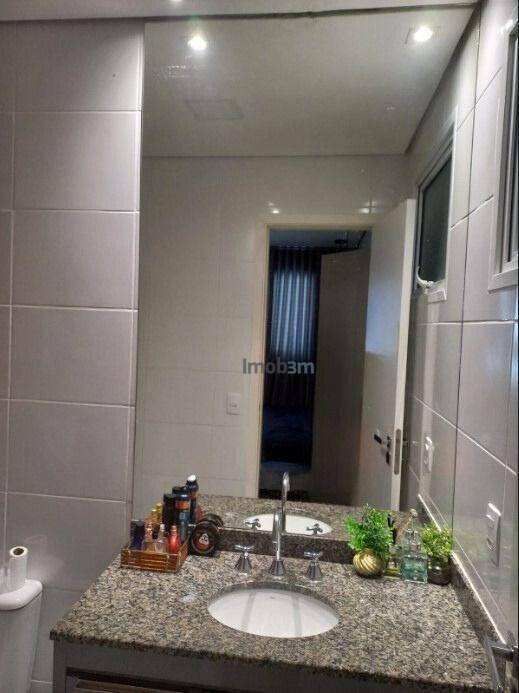 Apartamento para alugar com 2 quartos, 57m² - Foto 15