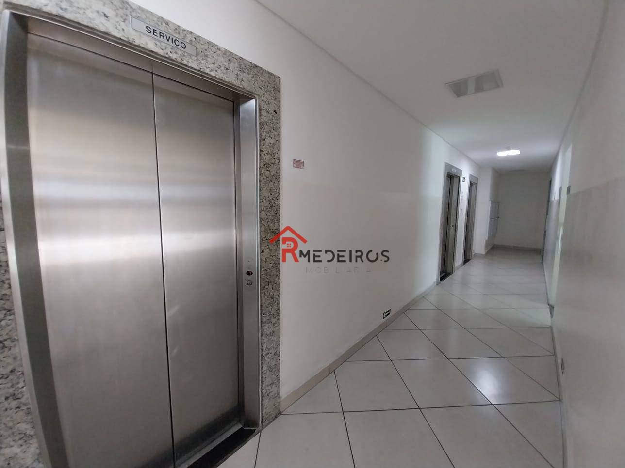 Apartamento à venda com 2 quartos, 64m² - Foto 24