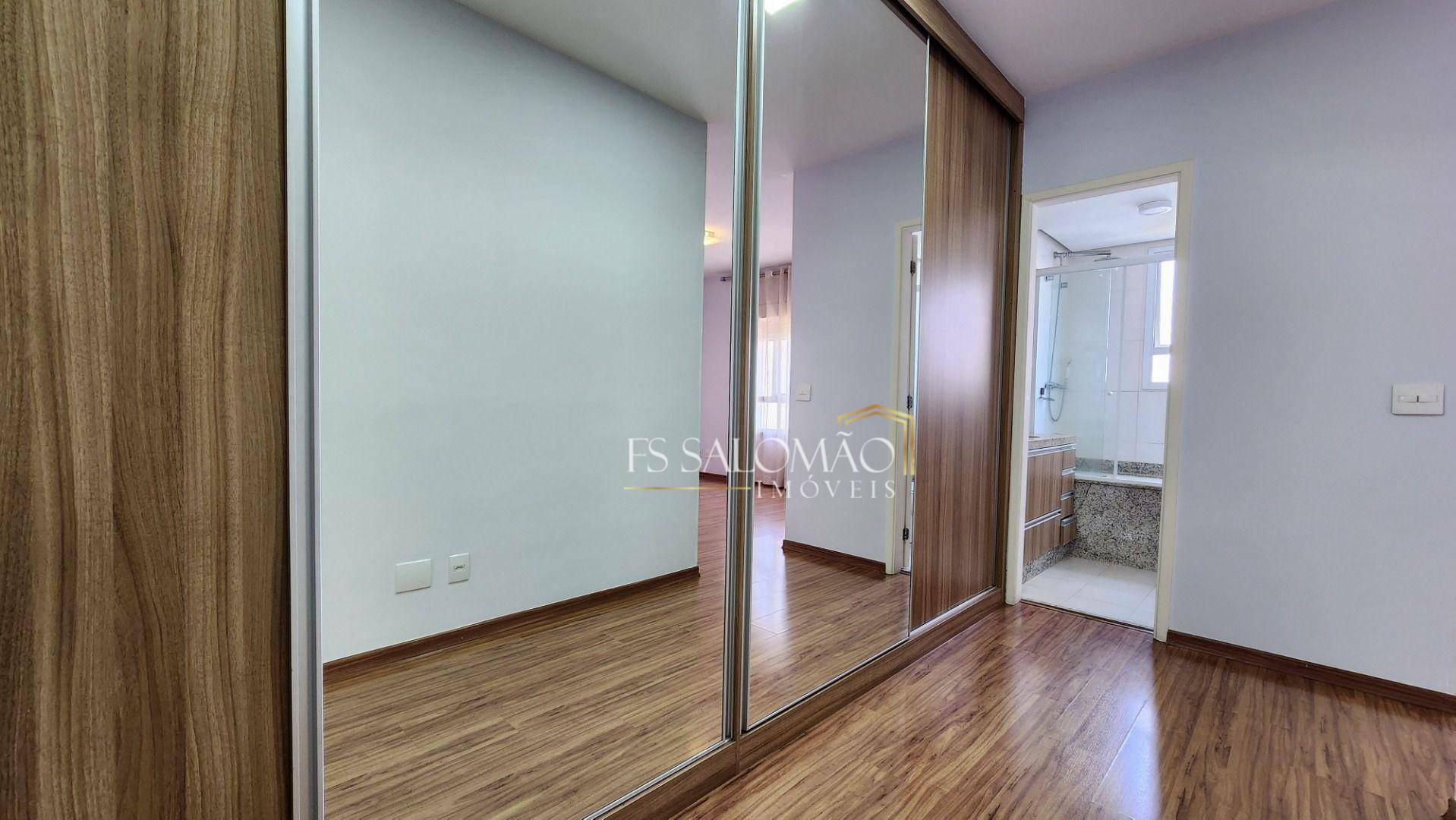 Apartamento para alugar com 4 quartos, 153m² - Foto 7