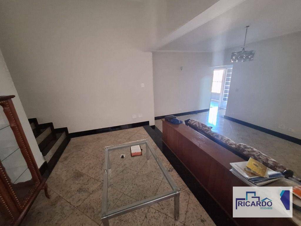 Casa à venda e aluguel com 4 quartos, 261m² - Foto 6