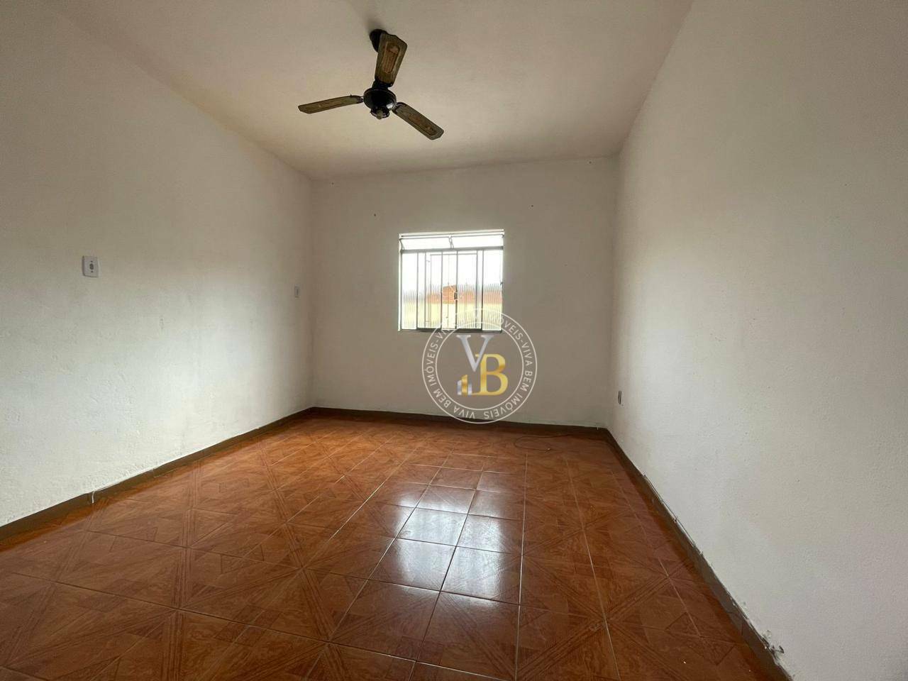 Casa à venda com 2 quartos, 60m² - Foto 9