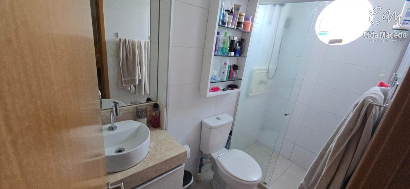 Apartamento à venda com 2 quartos, 67m² - Foto 9