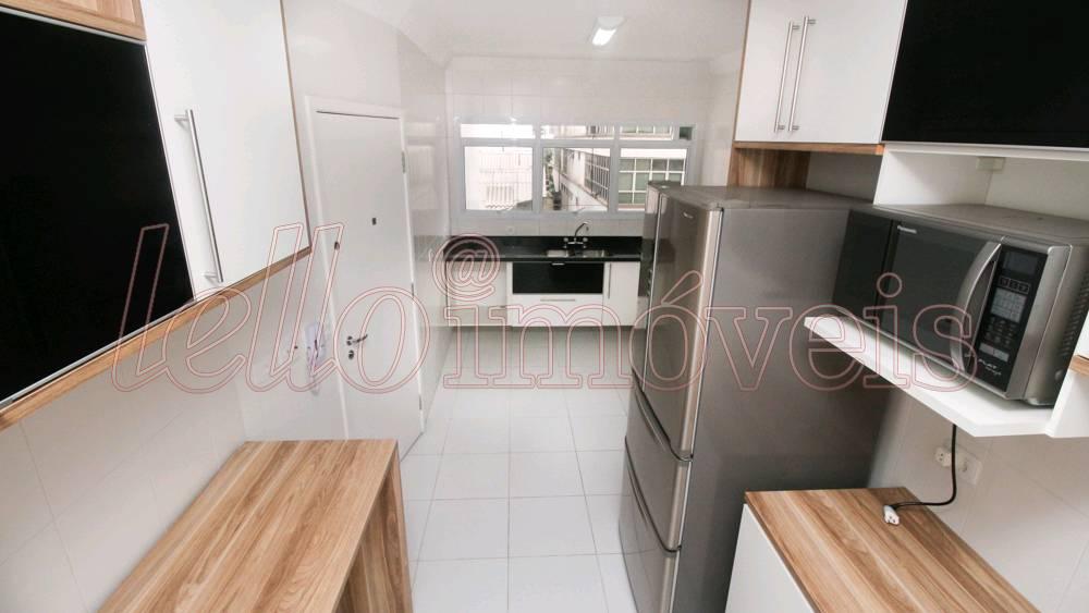 Apartamento para alugar com 3 quartos, 165m² - Foto 17