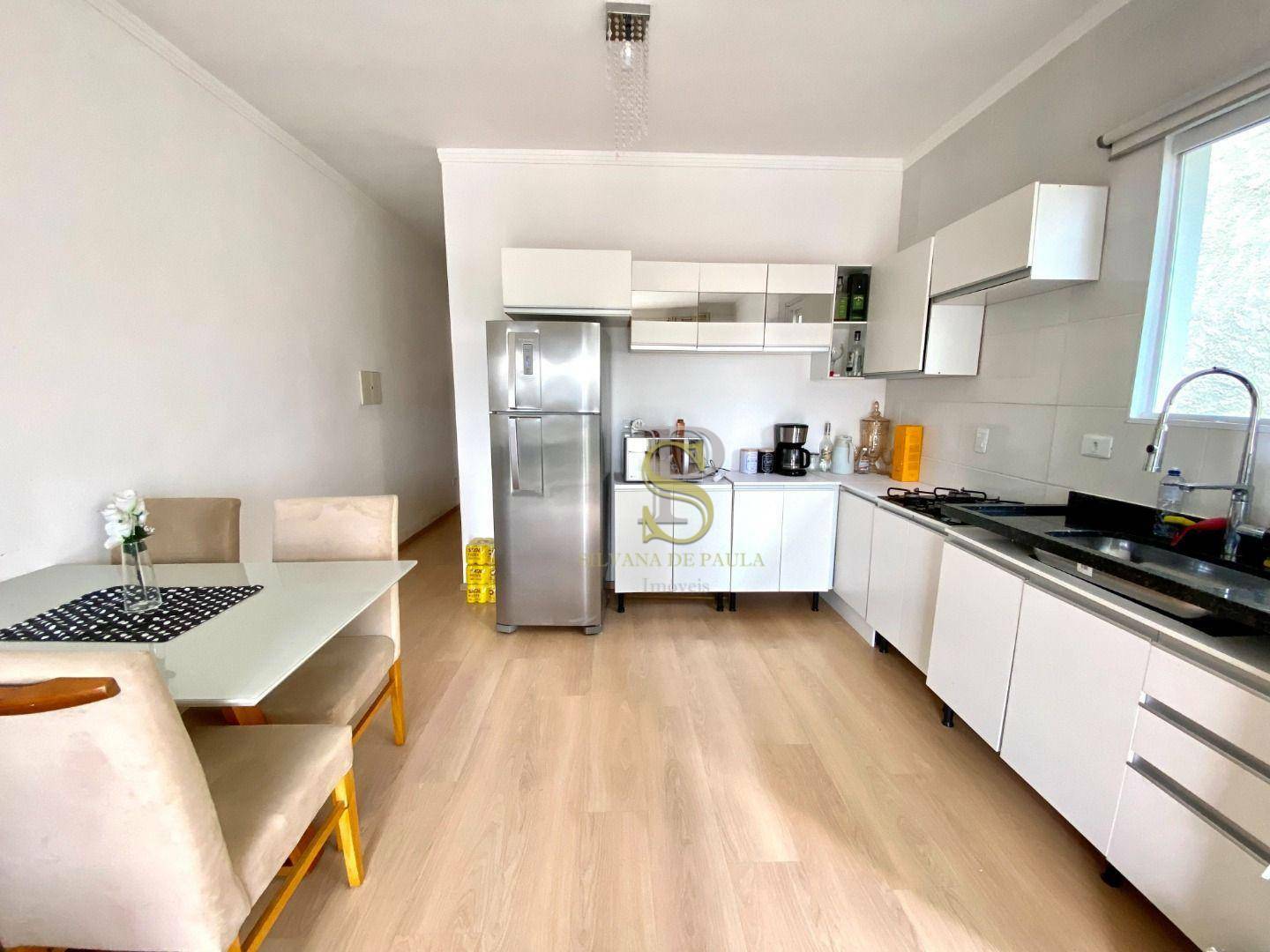 Casa à venda com 2 quartos, 70m² - Foto 8