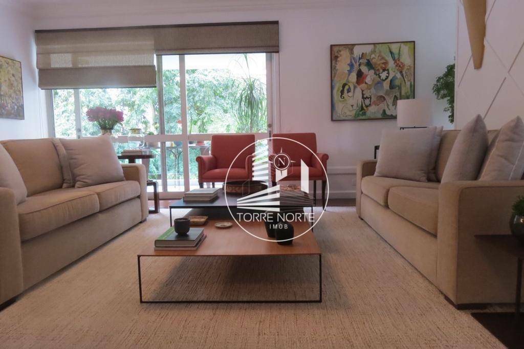 Apartamento à venda com 3 quartos, 220m² - Foto 4