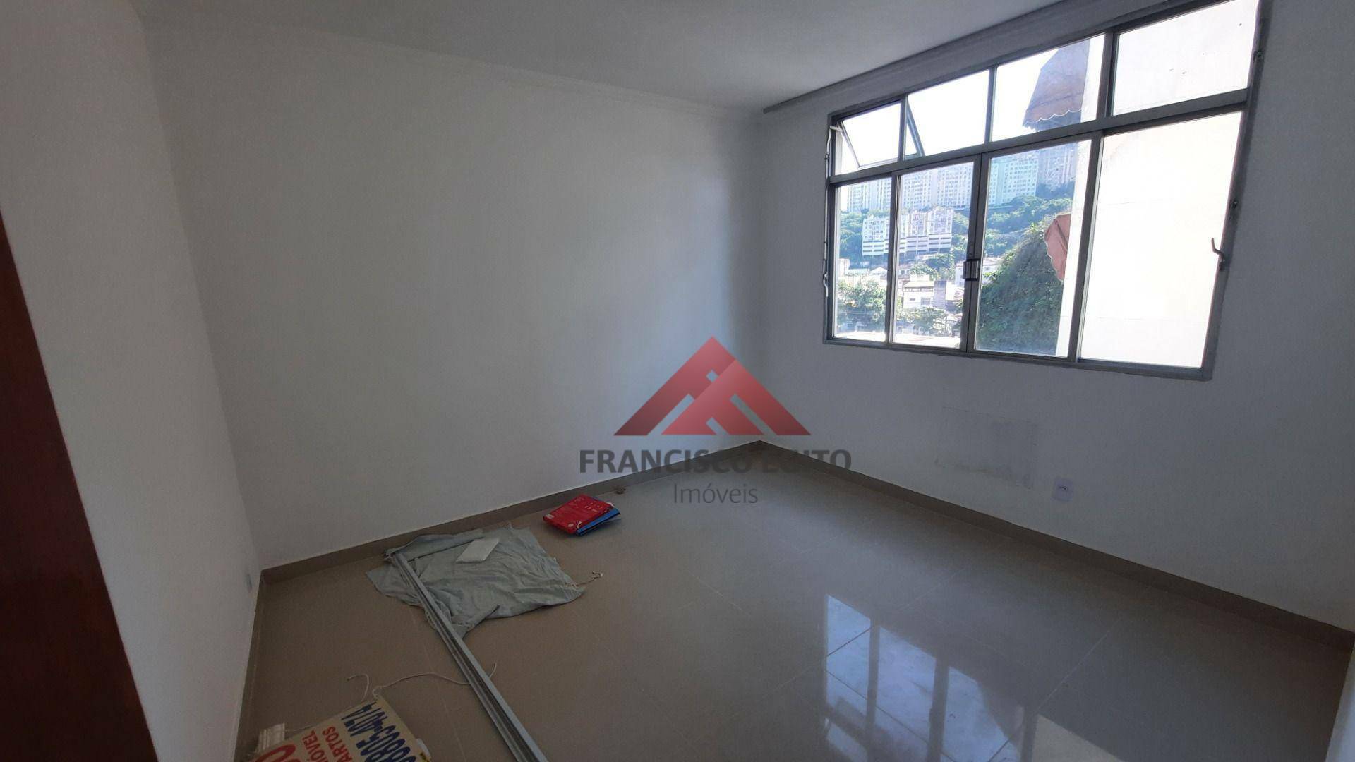 Apartamento à venda com 2 quartos, 65m² - Foto 15